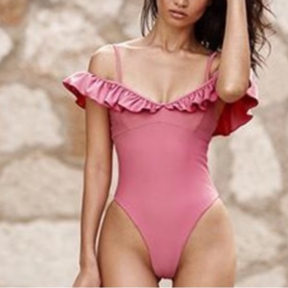 NWT BEACH BUNNY x Shanina Shaik shanina Swimsuit bodysuit size large